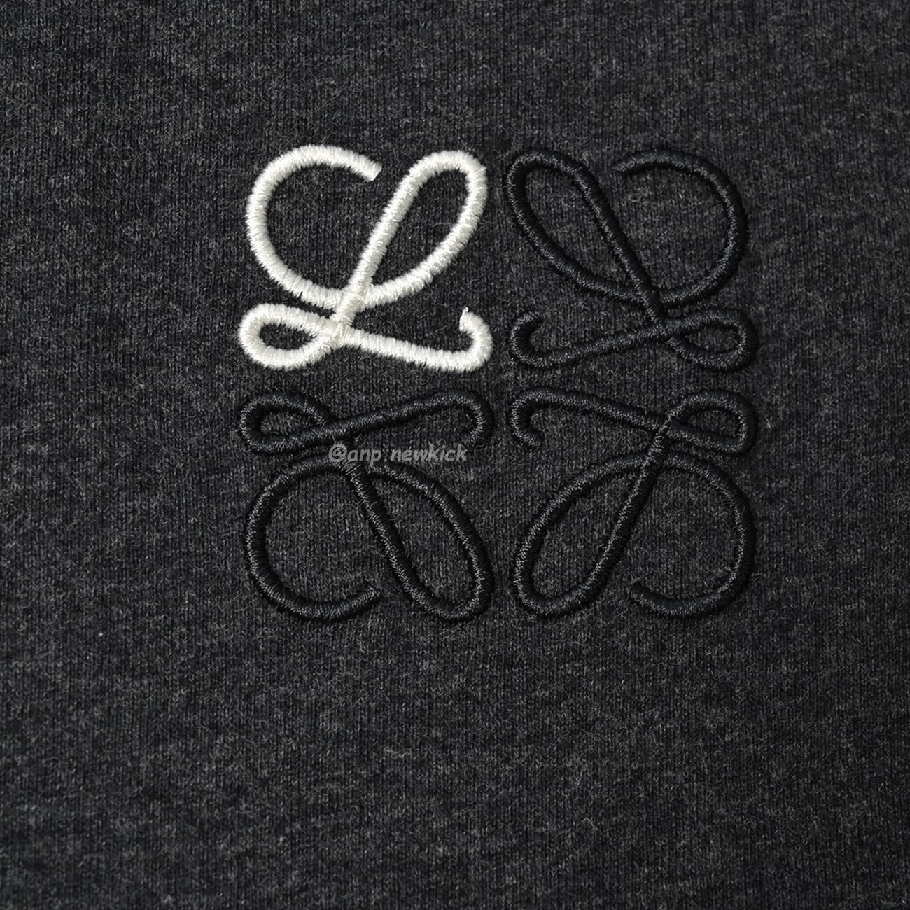 Loewe 24ss Two Tone Embroidered Logo Dark Gray Short Sleeved T Shirt (8) - newkick.app